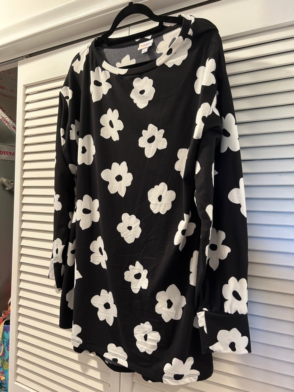 LuLaRoe Black Tunic with White Floral Print. Flower power.